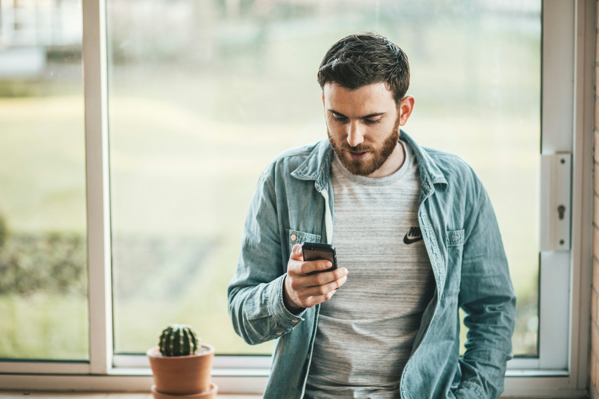 Trabalhar na Internet Pelo Celular: 18 Formas Eficientes!