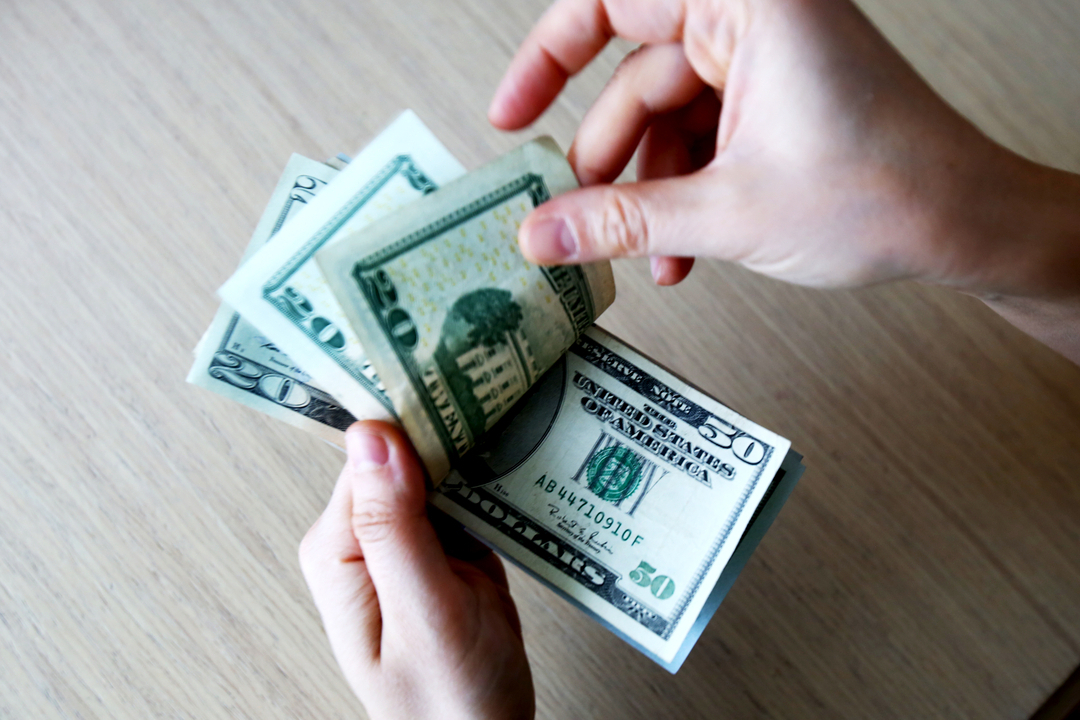 Como ganhar dinheiro em dólar na internet: Os 50 melhores sites para você